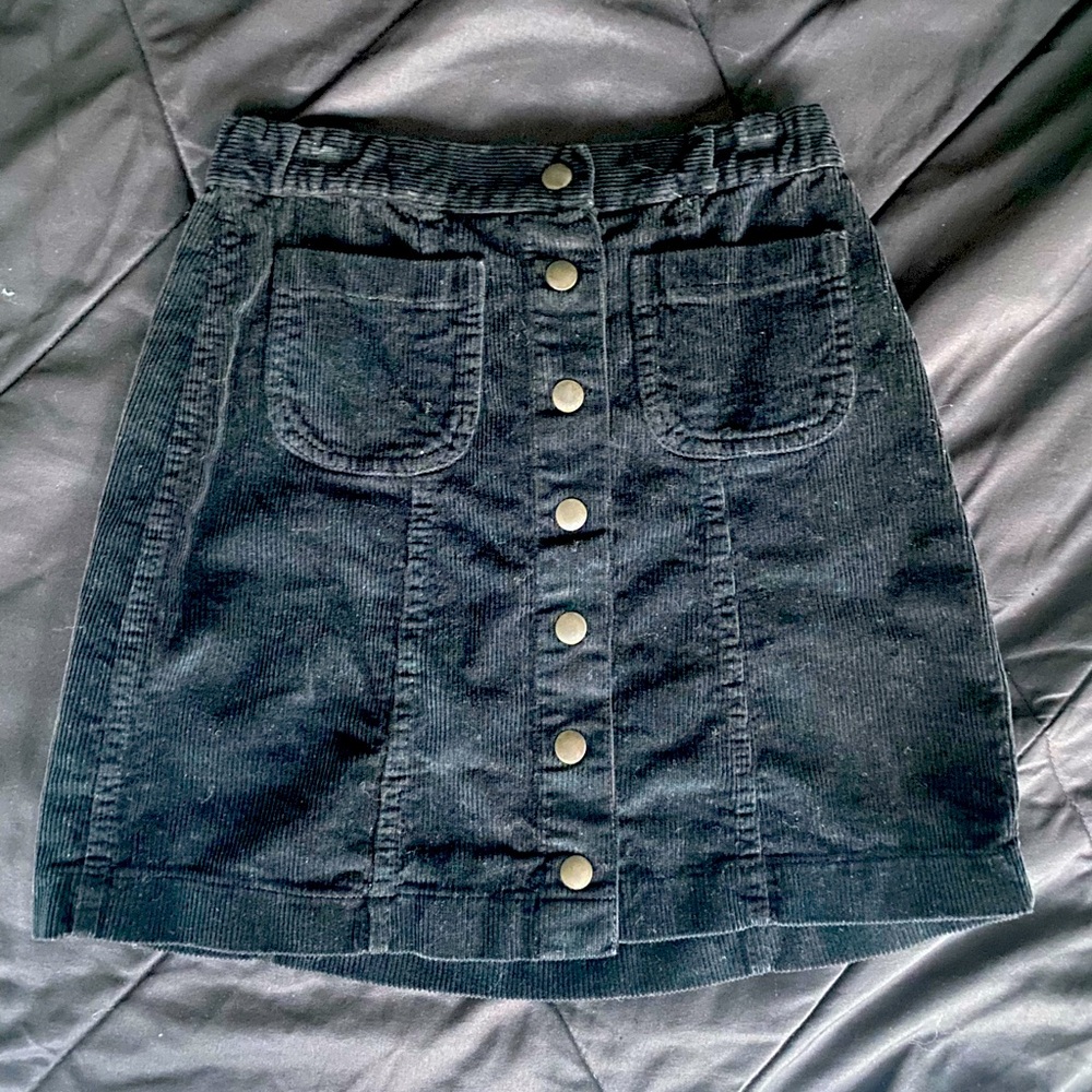 Brandy Melville Black corduroy button up skirt with pockets